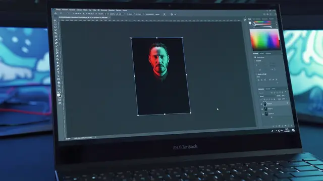 Notebook ligado exibindo uma foto, como as fotos de imóveis com marca d'água